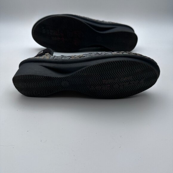 Bernie Mev Women’s Criss Cross Metallic Mary Jane Wedges Shoes Gold Size 7.5 - Picture 6 of 8